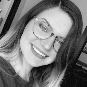 Meet your Posher, Kenzee